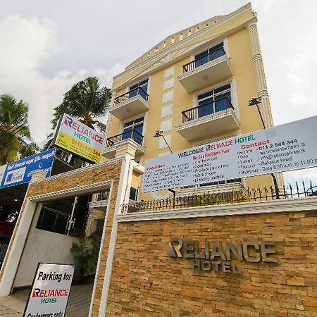 Oyo 126 Reliance Hotel Colombo Exterior photo