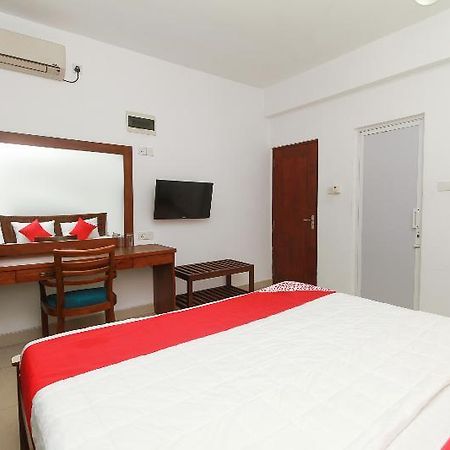 Oyo 126 Reliance Hotel Colombo Exterior photo