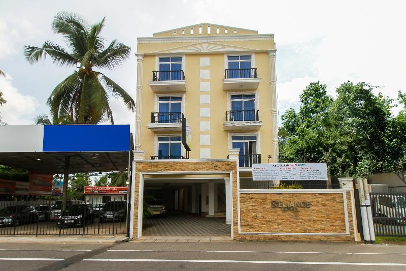 Oyo 126 Reliance Hotel Colombo Exterior photo
